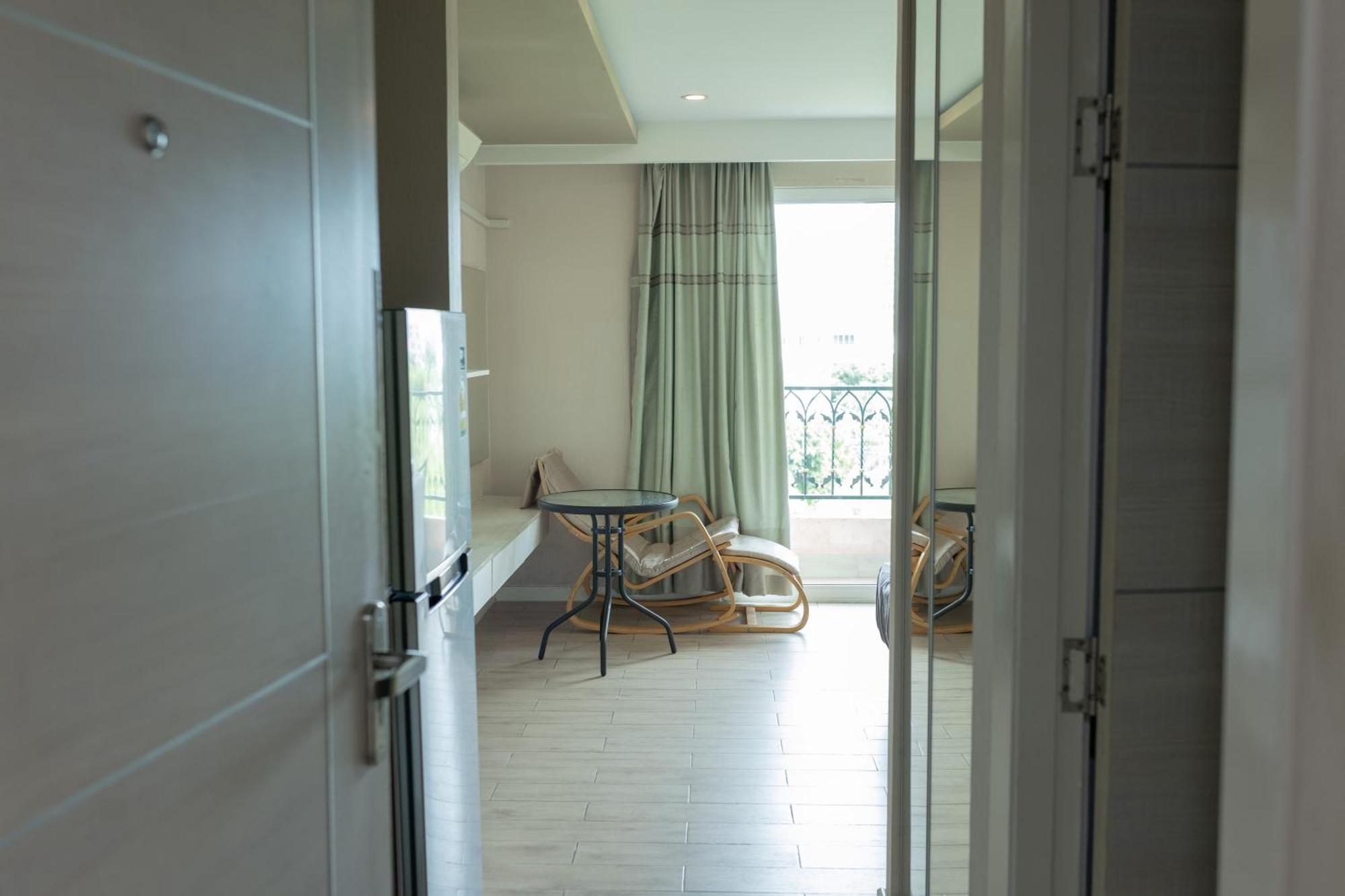 Seven Seas Condo Resort Jomtien Beach Buitenkant foto
