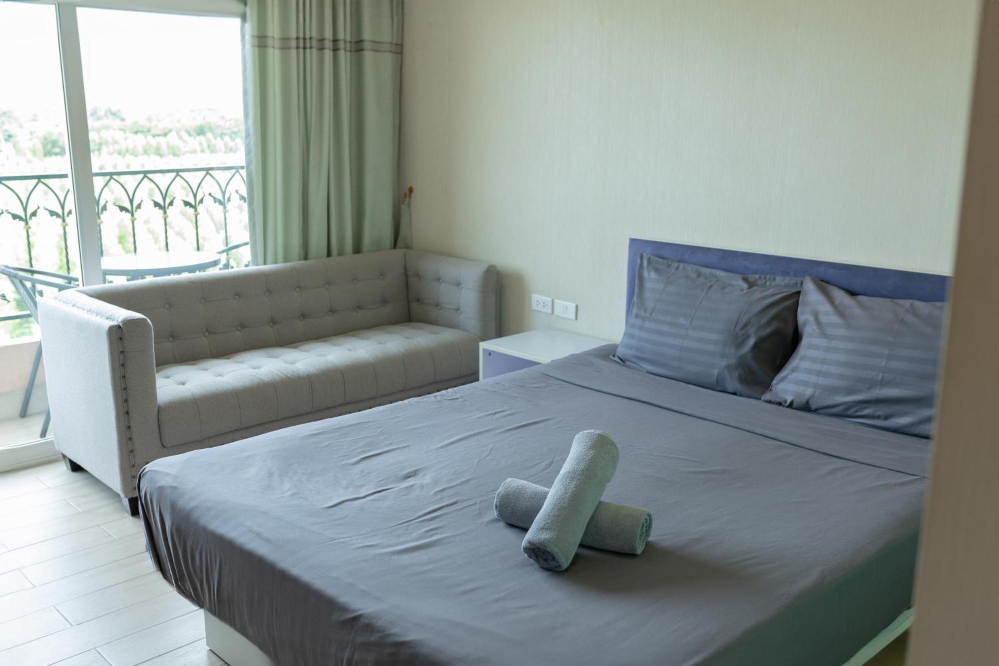 Seven Seas Condo Resort Jomtien Beach Buitenkant foto